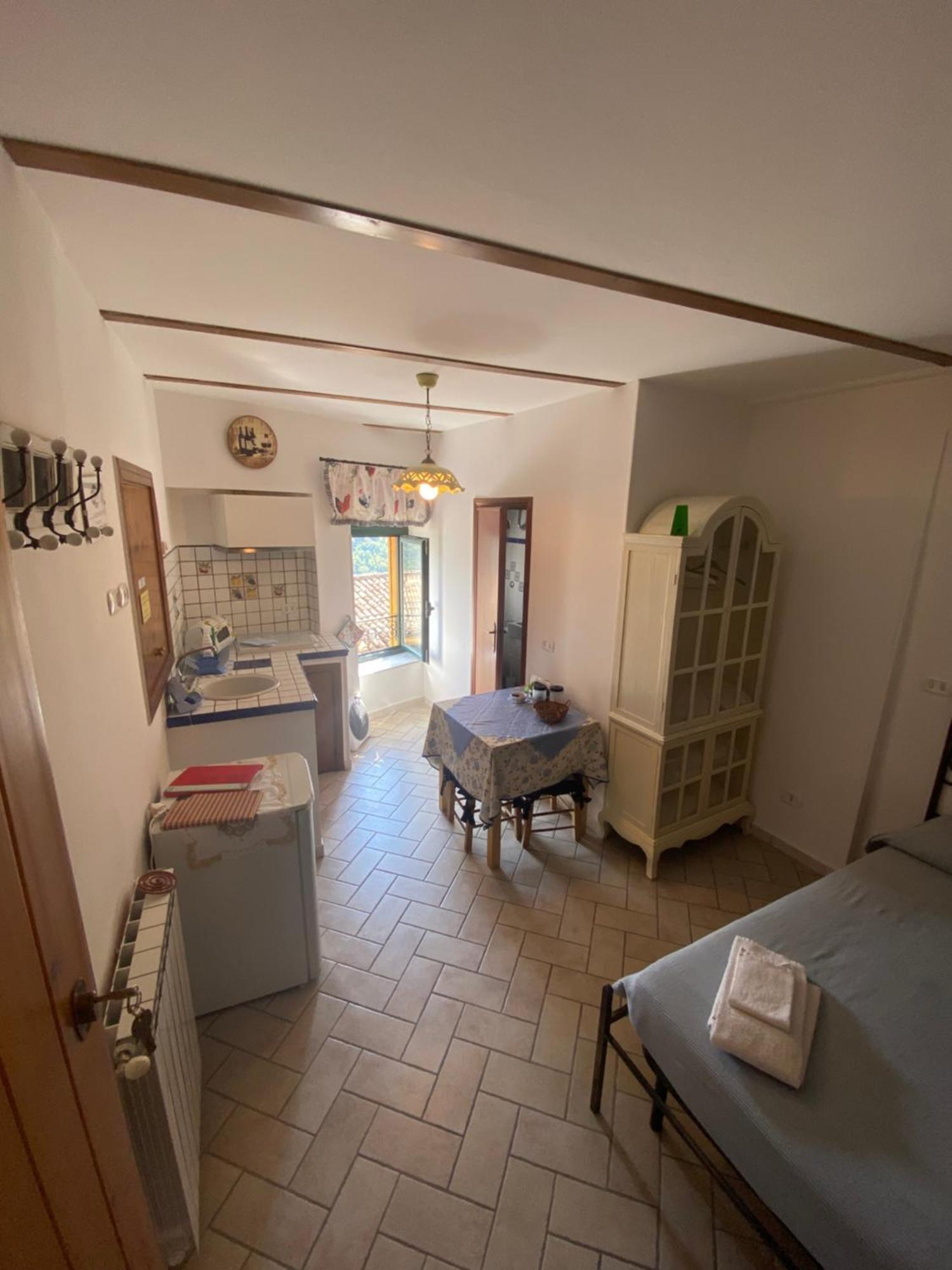 Maison Dina Collepardo Exterior photo