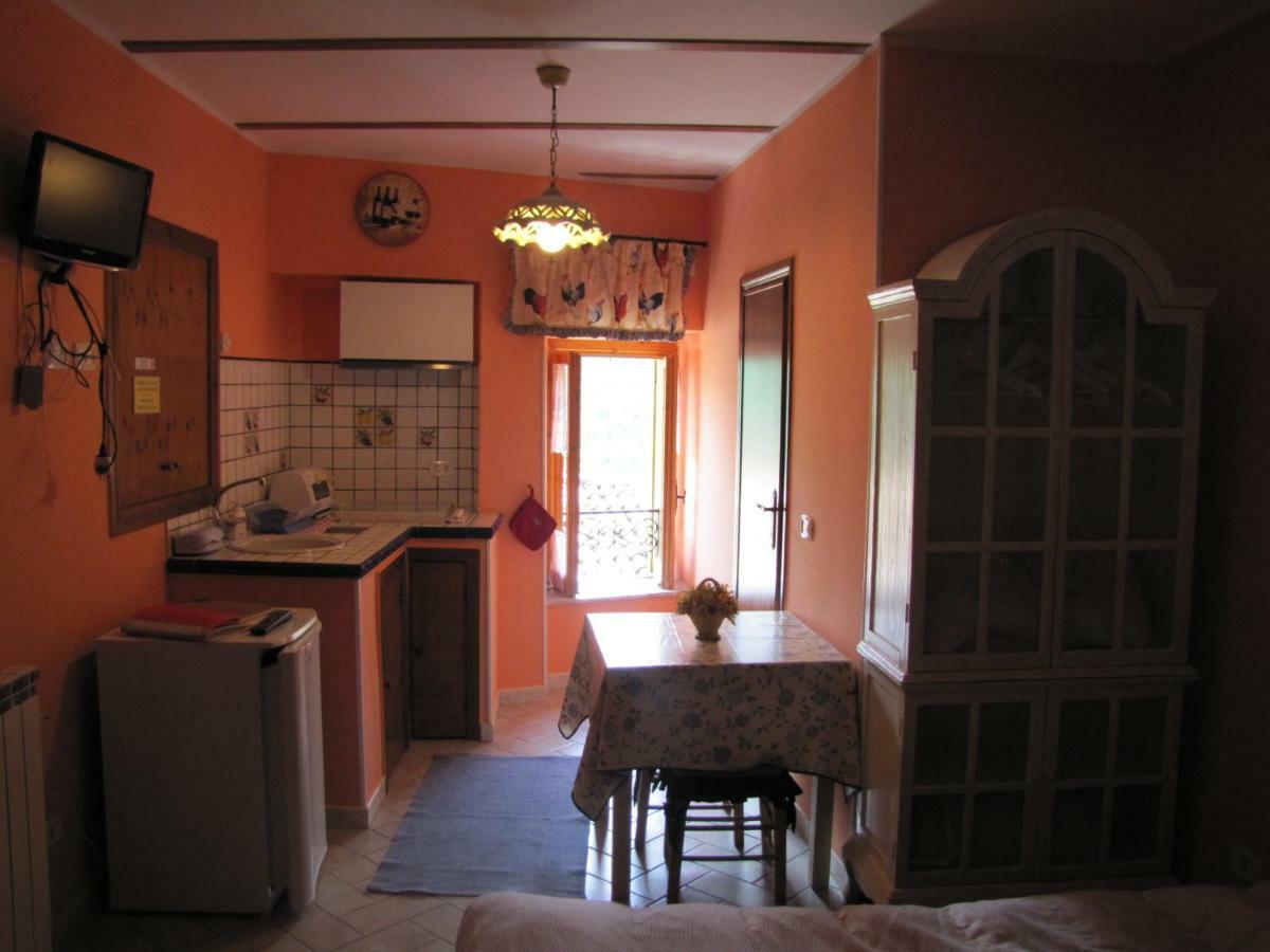 Maison Dina Collepardo Exterior photo